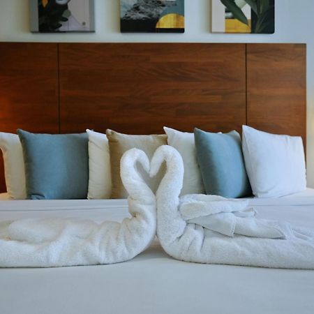City Suites & Beach Hotel Willemstad Exterior photo