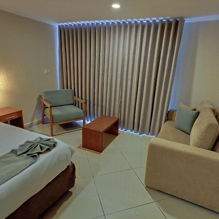 City Suites & Beach Hotel Willemstad Exterior photo