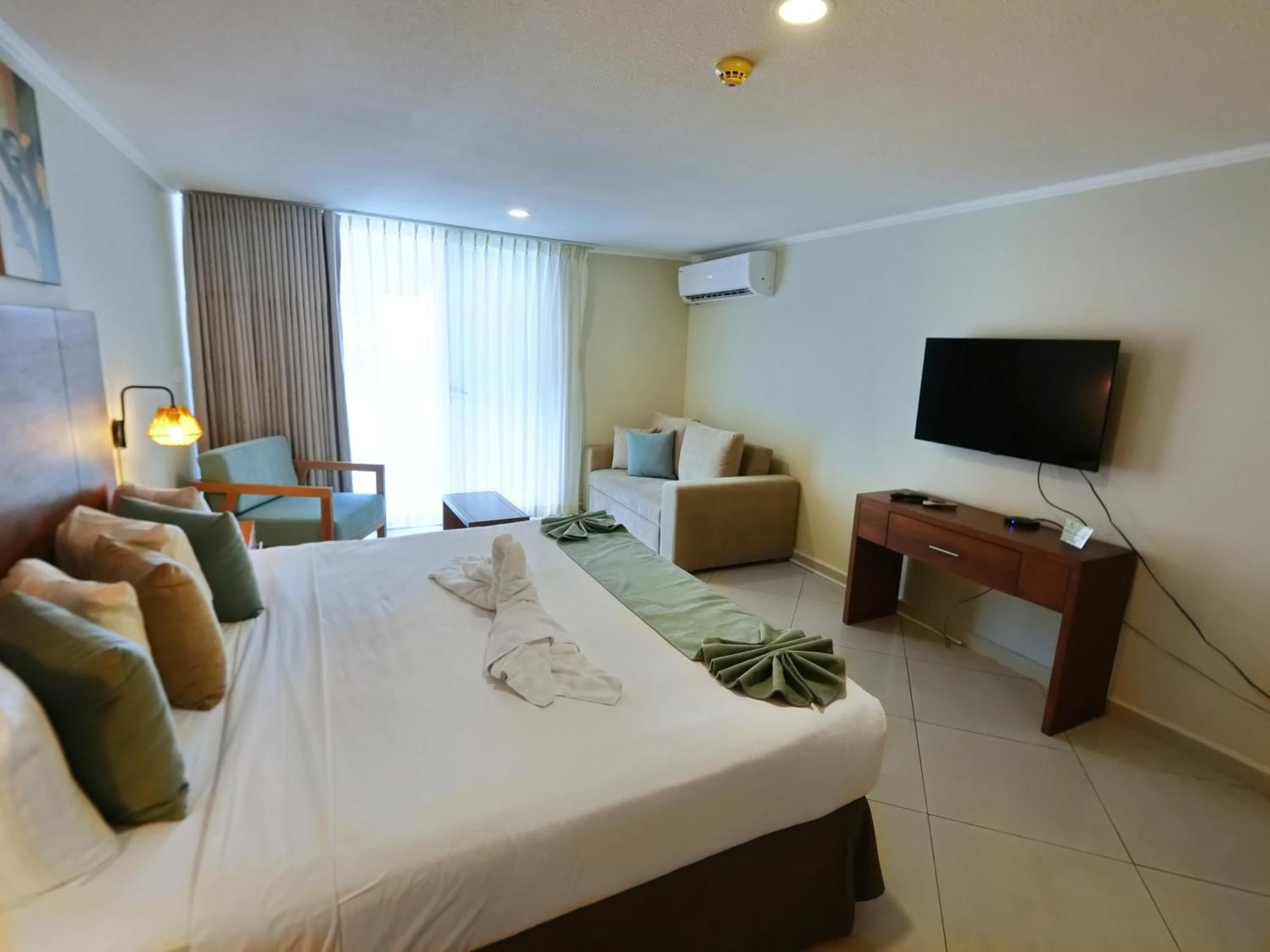 City Suites & Beach Hotel Willemstad Exterior photo